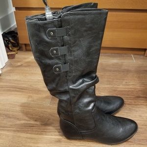 Felisa leather almond toe knee boots